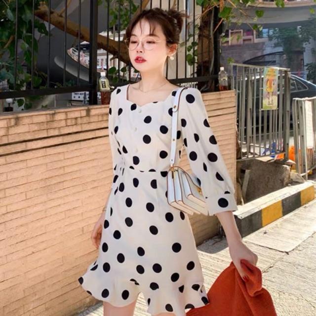 Đầm Suông Ngắn Trắng Bi Freesize