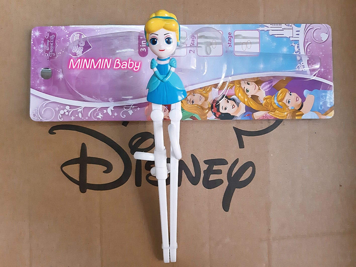 Set đũa tập ăn 3D Elsa Anna Mickey Mc Queen Disney