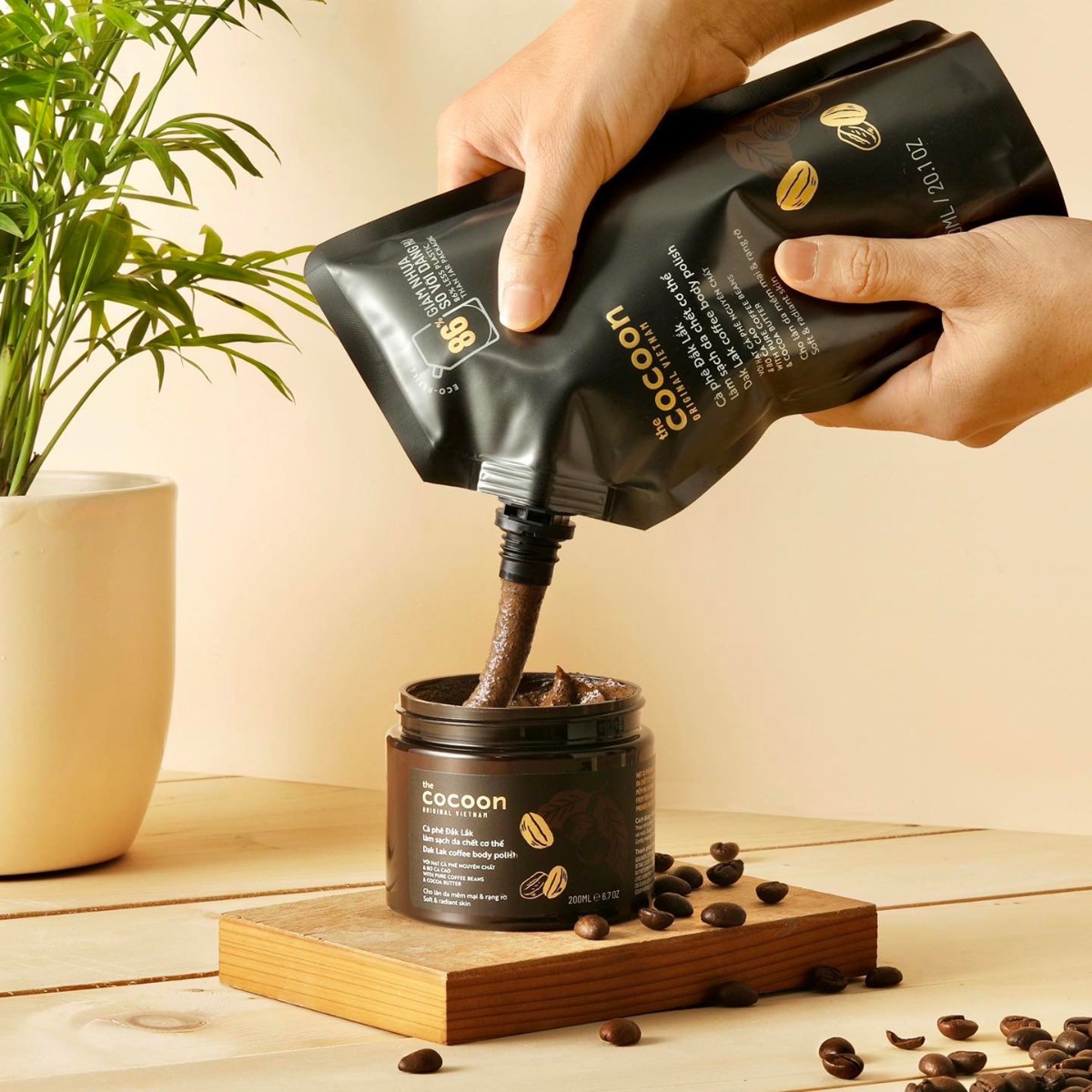 [Túi 600ml] Tẩy Da Chết Body Làm Đều Màu Da Và Dưỡng Mịn Da Chiết Xuất Cà Phê Dak Lak The Cocoon Dak Lak Coffee Body Polish