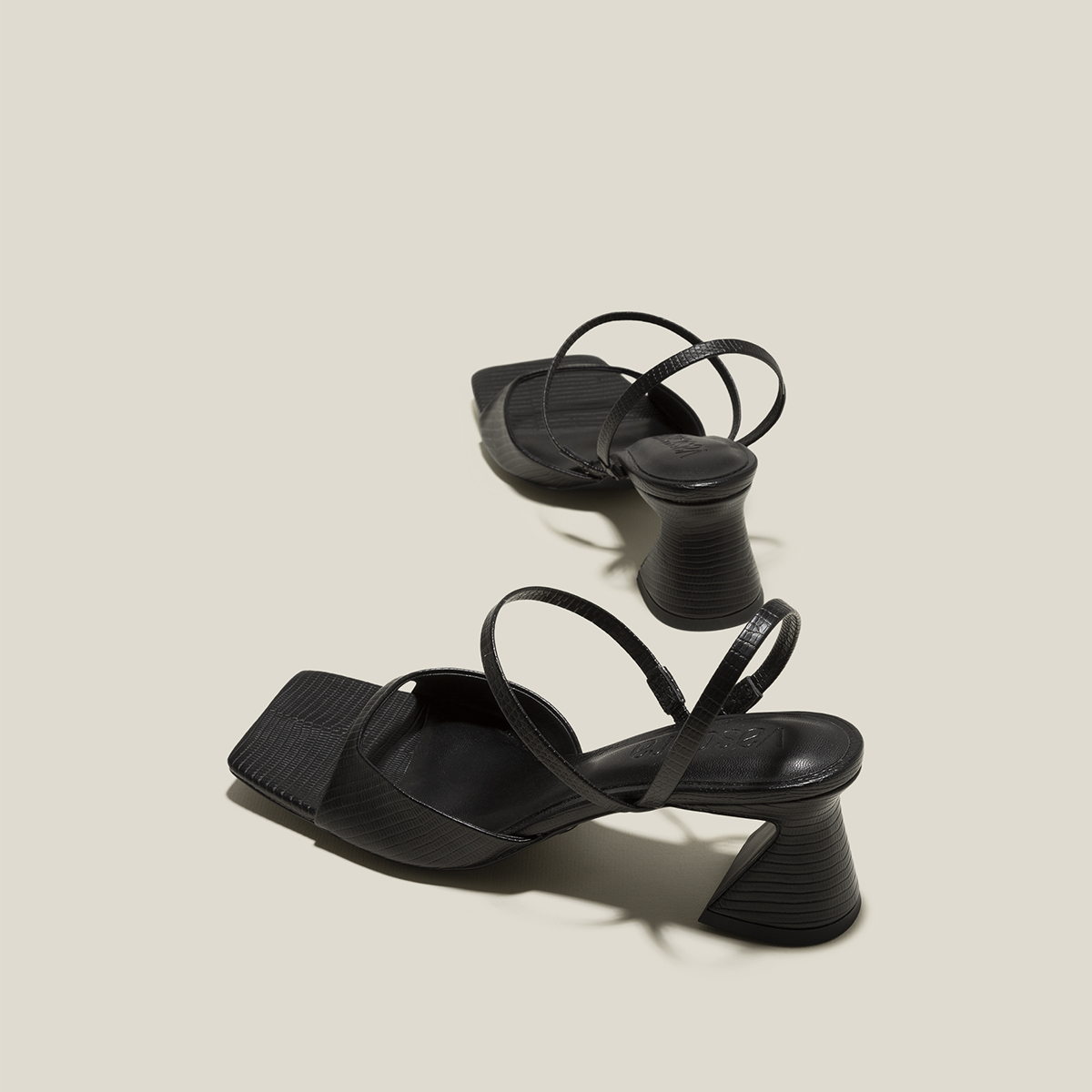 Vascara Giày Sandal Spool Heel Quai Mảnh - SDN 0756