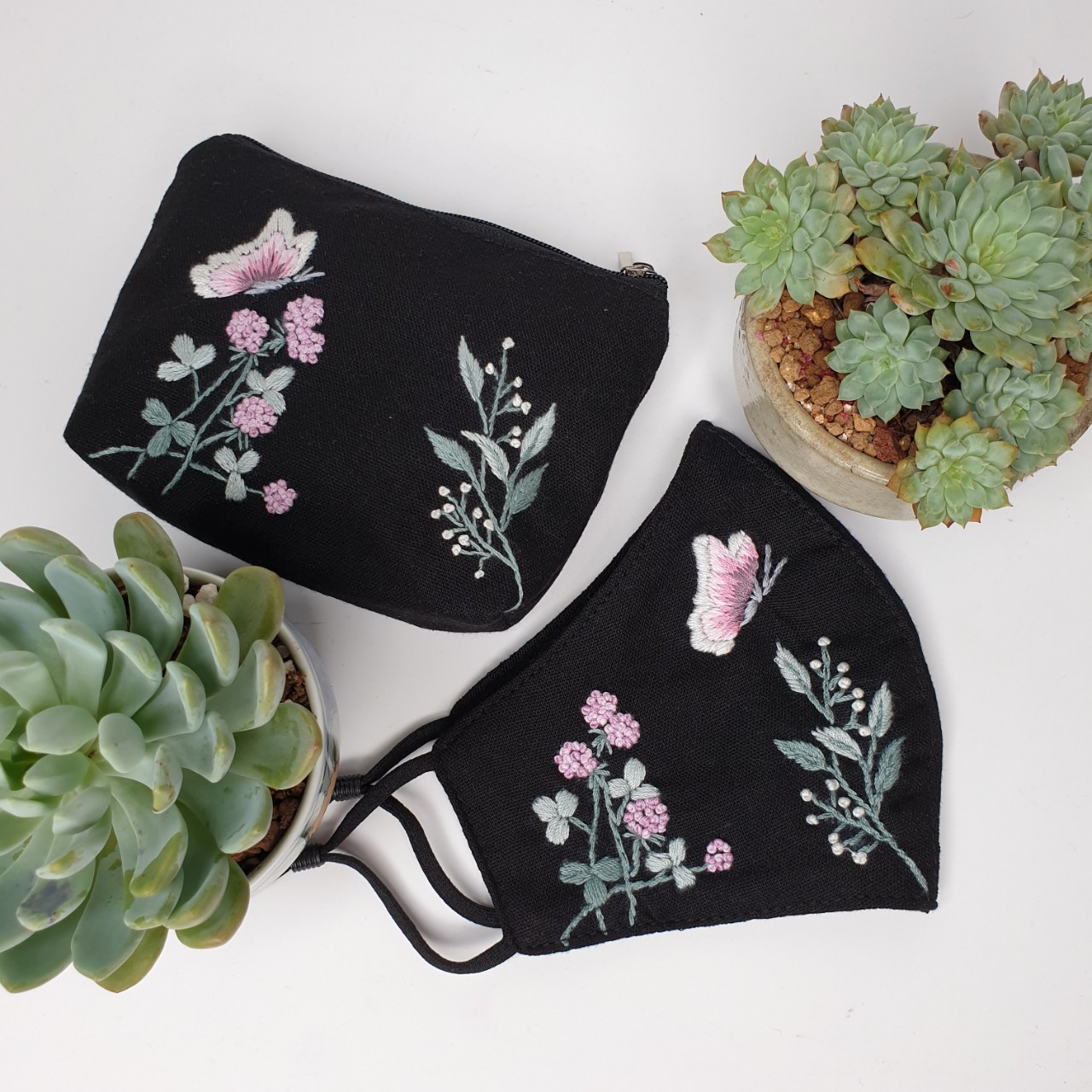 Khẩu trang thêu tay vải linen JL236