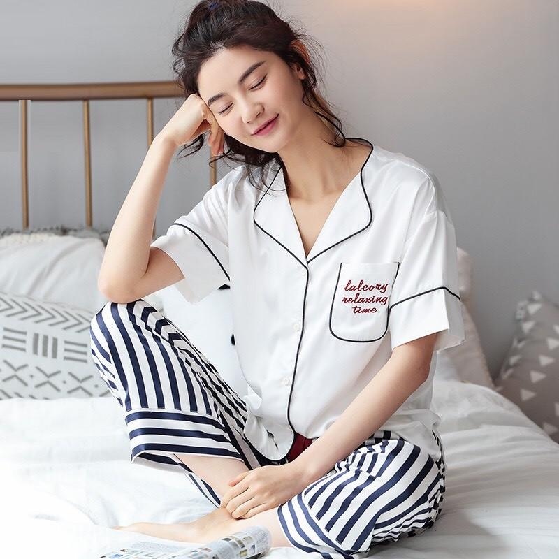Bộ pyjama lụa nữ kẻ sọc ngắn tay trẻ trung (C325)