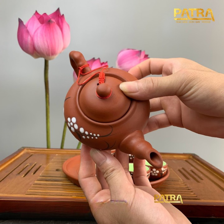 Bộ ấm chén uống trà cao cấp , bộ ấm trà Bát Tràng - trường sa mai trắng đĩa to