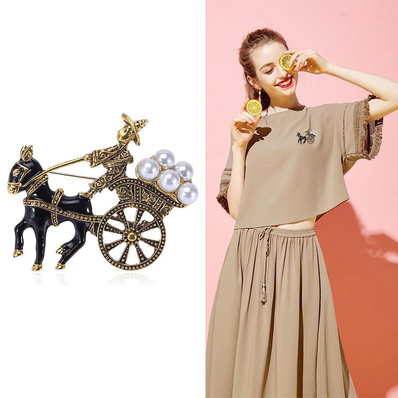 Ghim cài áo - tag áo Xe ngựa Vintage
