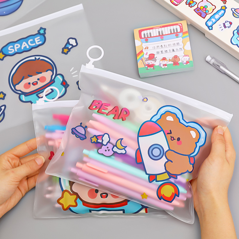 Hộp túi bút trong suốt dễ thương hình cute đáng yêu có khóa túi zip kích thước 21x17cm ngẫu nhiên