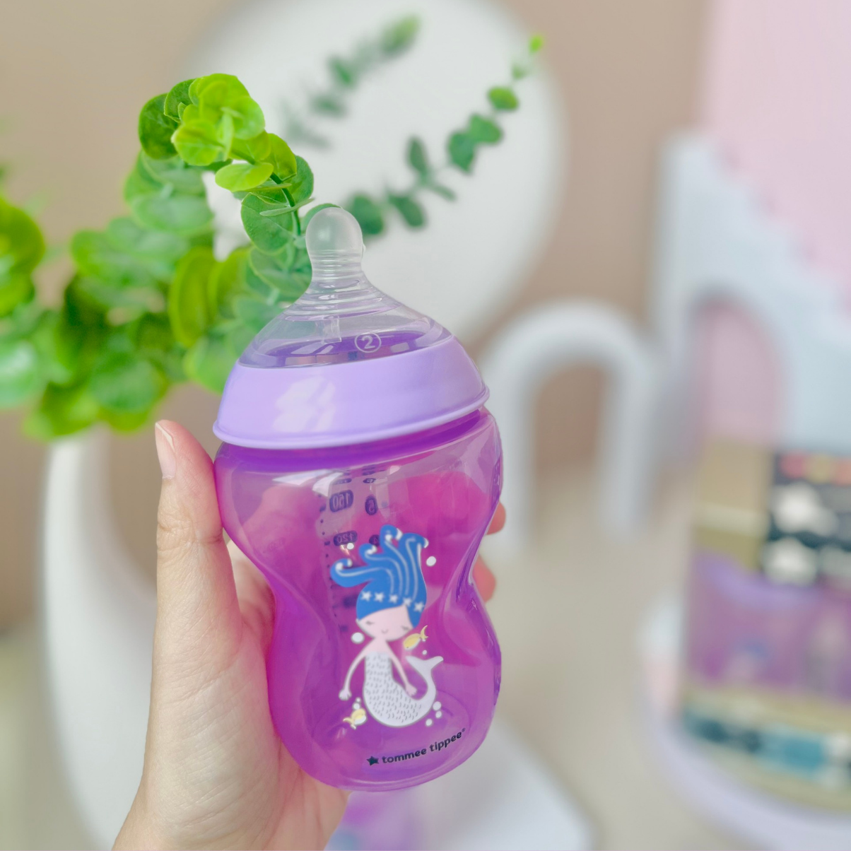 Bình Sữa Ty Siêu Mềm Tự Nhiên Tommee Tippee Closer To Nature 260ml, Núm Ty Của Bình 3-6 Tháng – Tím (Bình Đôi)