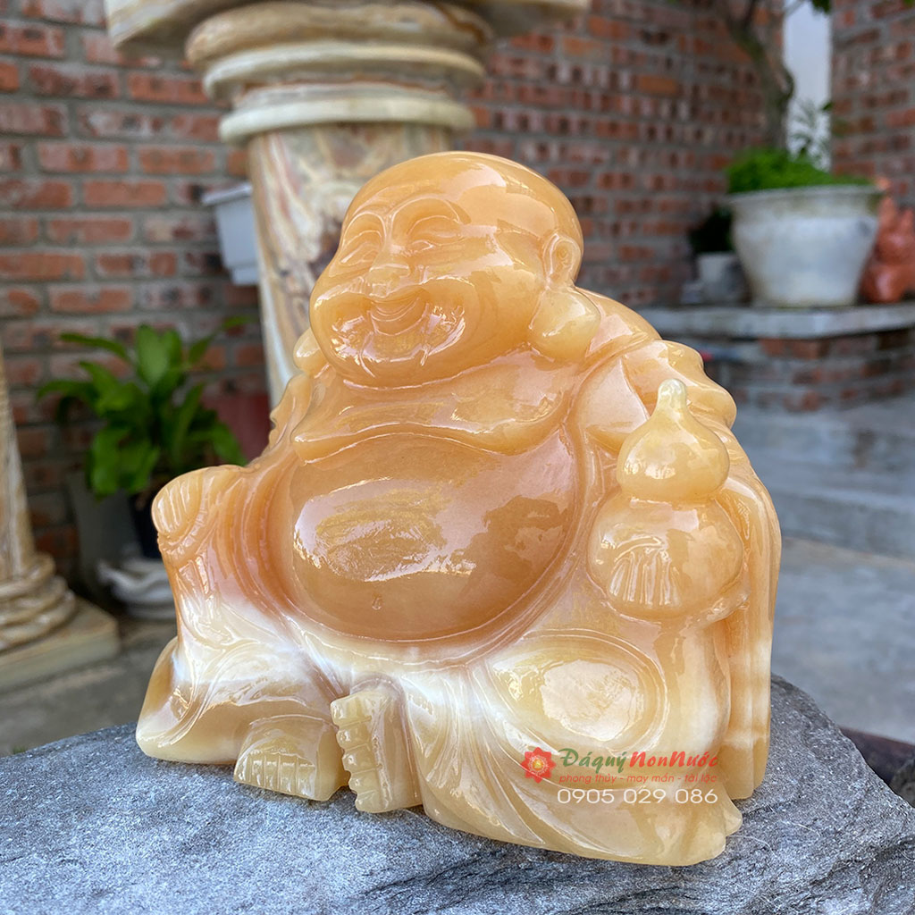 Tượng Phật Di lặc cầm hồ lô đá ngọc hoàng long 15cm - đá Non Nước