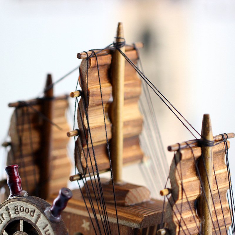 Mô hình thuyền thuận buồm xuôi gió gỗ thông thủ công khéo léo
