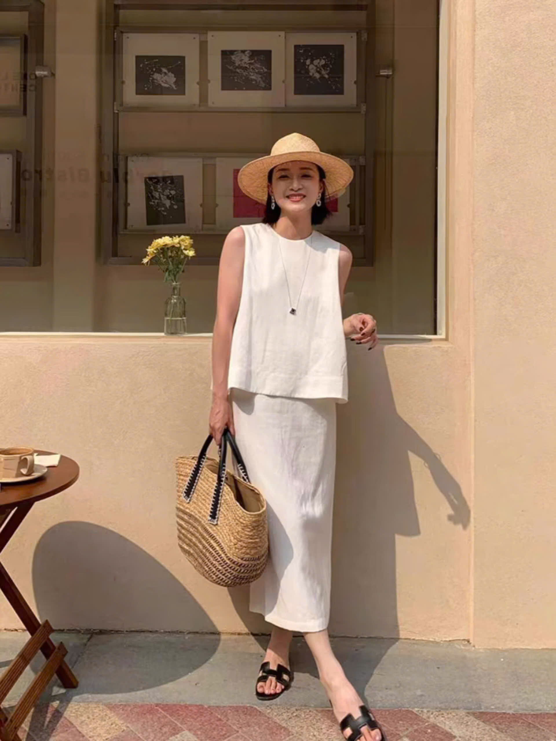 Bộ váy nữ chất linen gồm 1 áo ba lỗ, 1 chân váy suông dáng dài, phong cách Hàn Quốc nhẹ nhàng Bv12