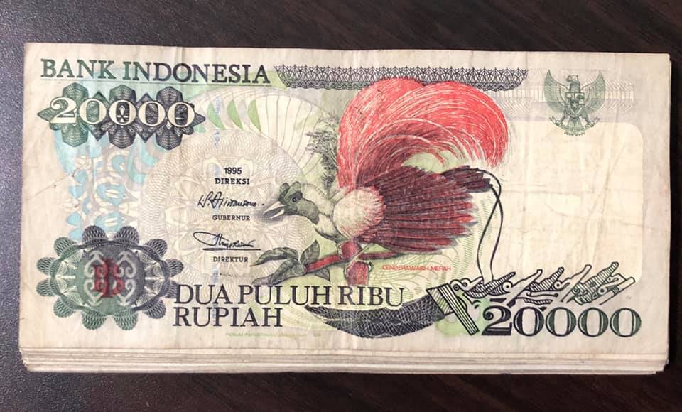 Tiền cổ thế giới, tờ 20000 Rupiah Indonesia 1995 sưu tầm