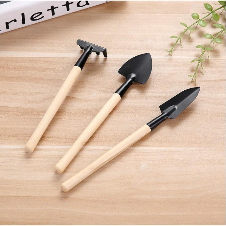 BỘ DỤNG CỤ LÀM VƯỜN 3 MÓN CÁN GỖ SIÊU NHỎ TXE-3GO2 - DỄ DÀNG SỬ DỤNG, KỂ CẢ VỚI TRẺ EM