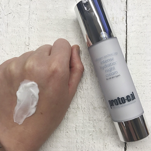 Kem dưỡng ẩm chuyên sâu ban đêm giúp căng mướt, cấp ẩm làn da Proto-col Intense hydration night cream - 50ml.