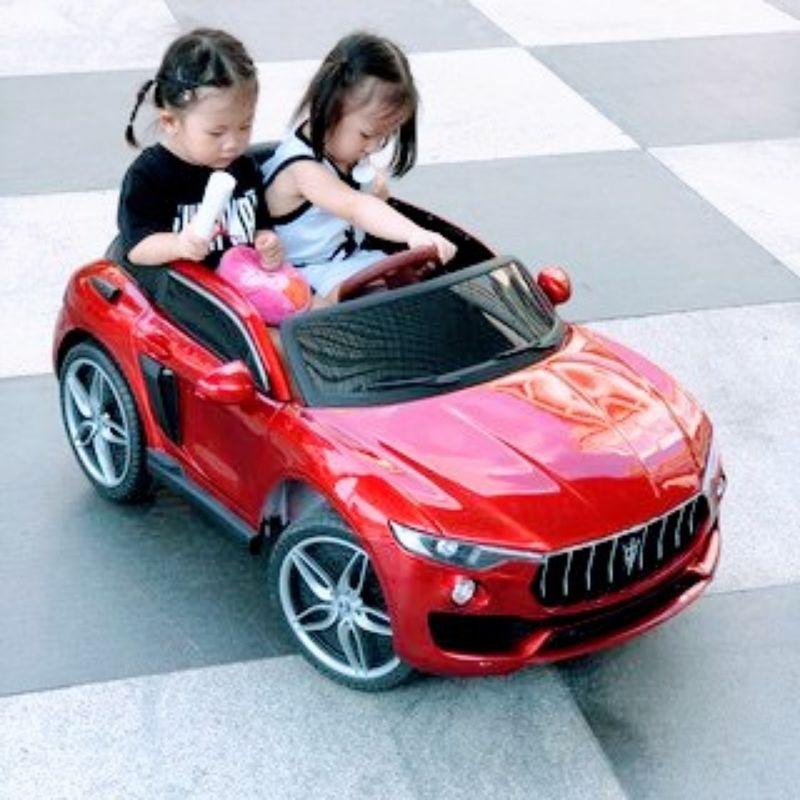 oto điện trẻ em maserati siêu sang cho bé 2 chế độ tự lái và điều khiển từ xa