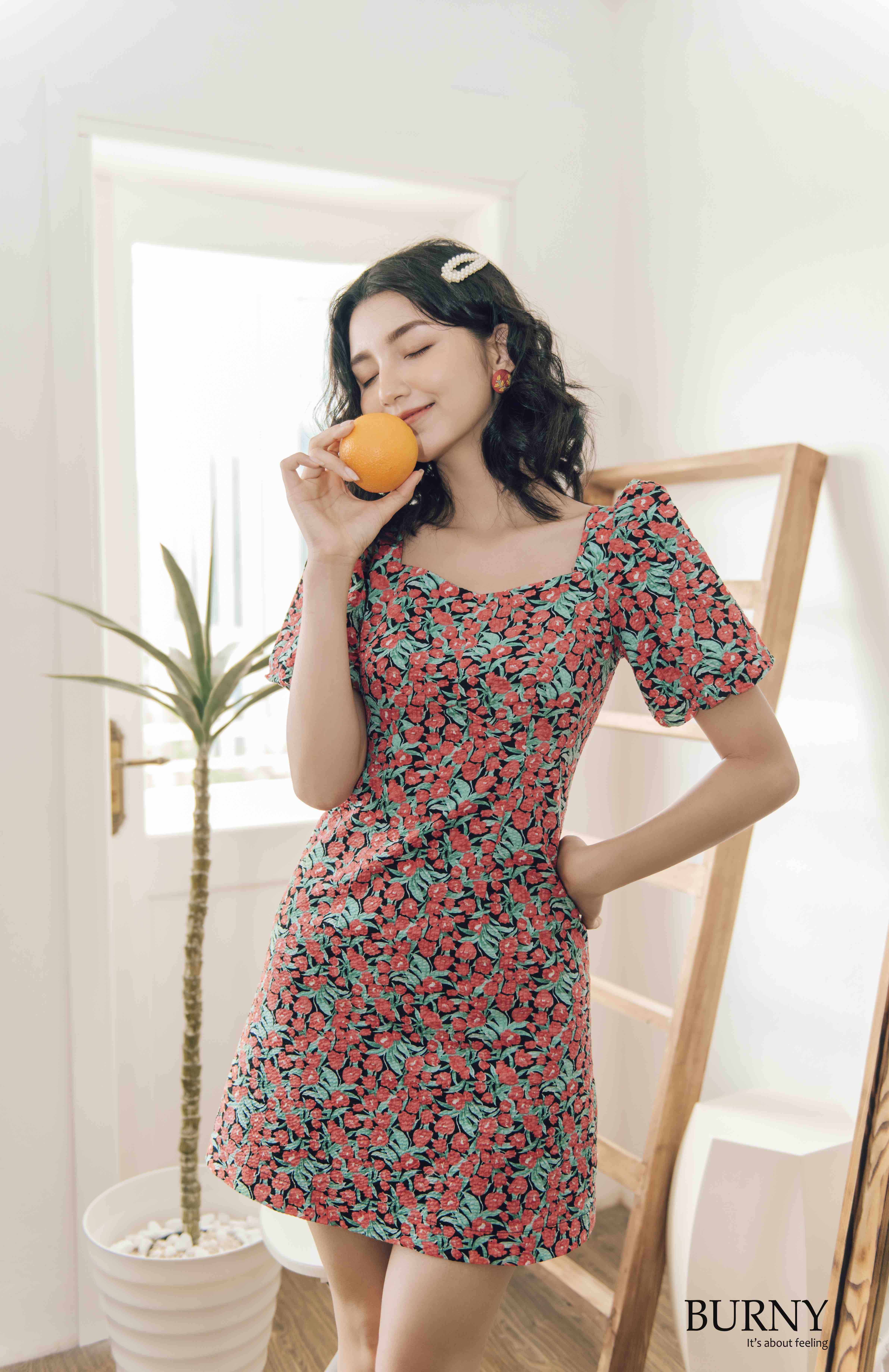 Váy đầm body họa tiết hoa sang chảnh Snow white foam dress Bunry V4002499