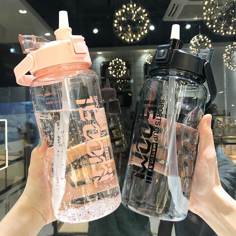 Cốc nước dung tích lớn cốc nước 2000ml ống hút chai nước thể thao chai nước ngoài trời chai nước cốc di động