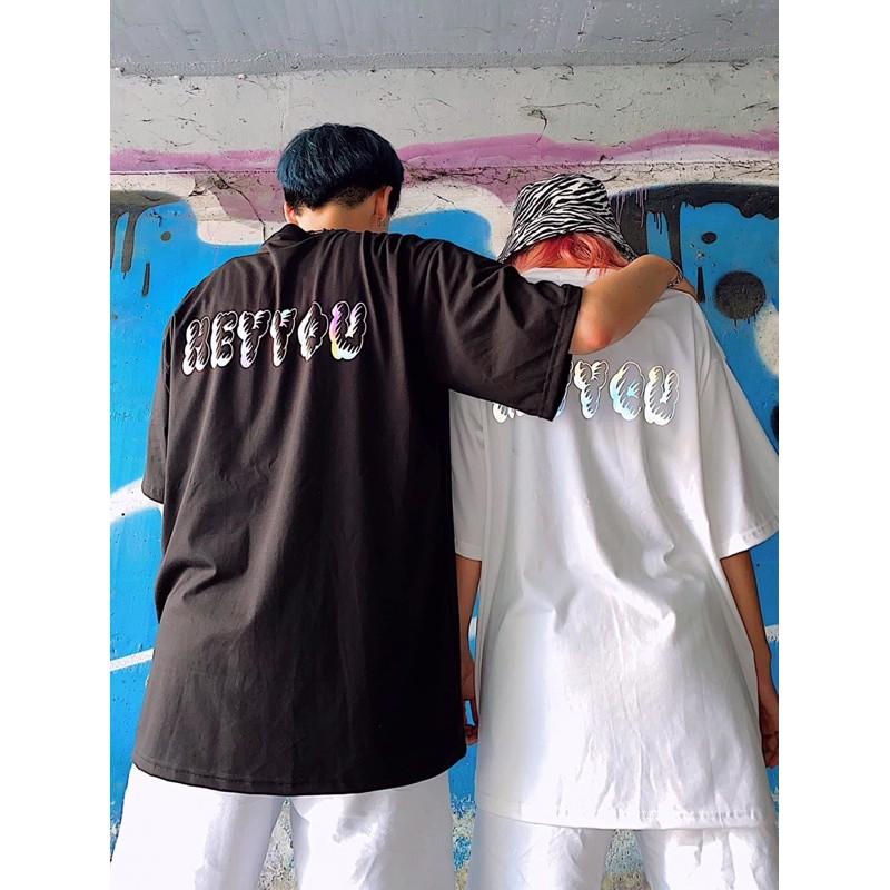 Hình ảnh shop chụp - t-shirt HEYYOU phản quang, có 2 màu trắng và đen
