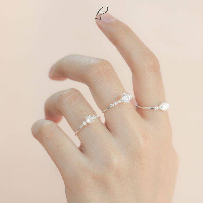 Nhẫn Bling it sáu hạt đá coronet BIN291