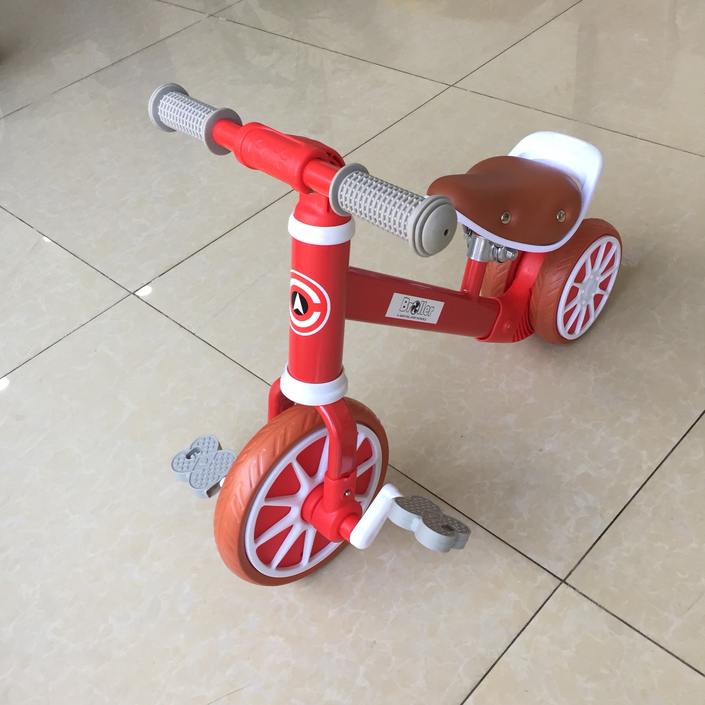 Xe đạp chòi chân cho trẻ Broller HD100