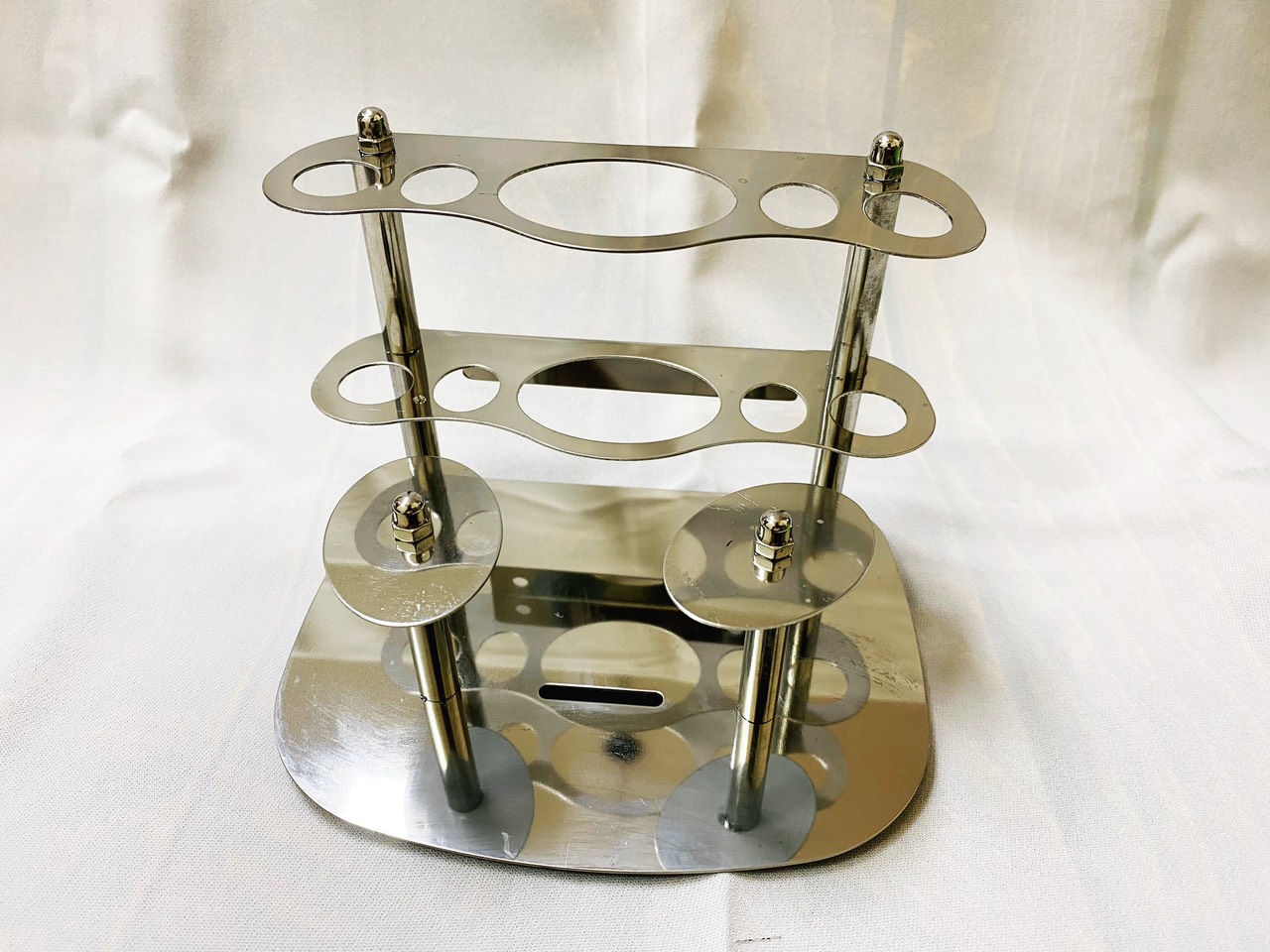 Kệ để bàn chải và kem đánh răng inox