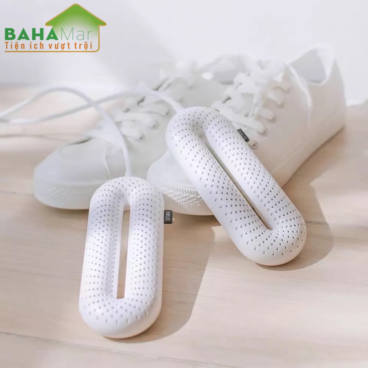 MÁY SẤY KHÔ GIÀY BẰNG ĐIỆN CÓ KHỬ TRÙNG UV KHỬ MÙI BAHAMAR giúp xử lý mùi hôi của giày và sấy khô giày