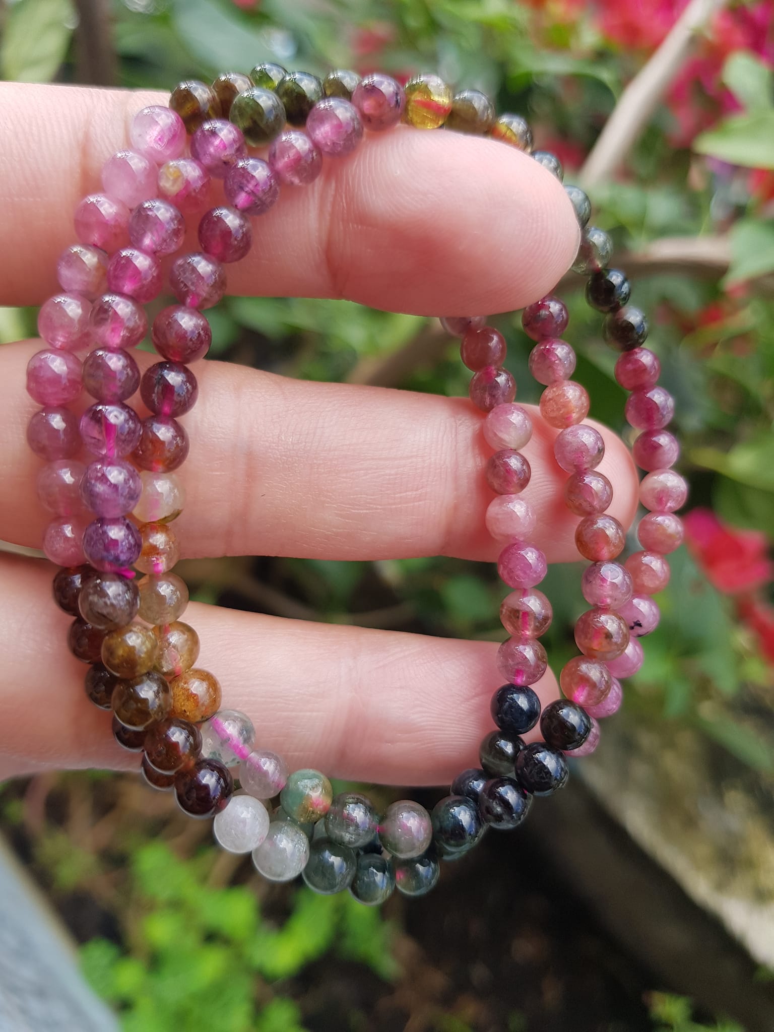 Vòng tourmaline đẹp 3 line size hạt 4mm chất liệu 100% đá thiên nhiên nữ đeo rất rất xinh tay ạ
