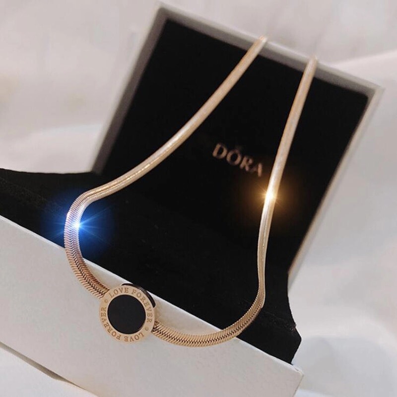 Dây chuyền titan choker D63