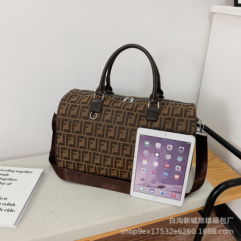 Túi xách du lịch phong cách mới - BEE GEE T1092