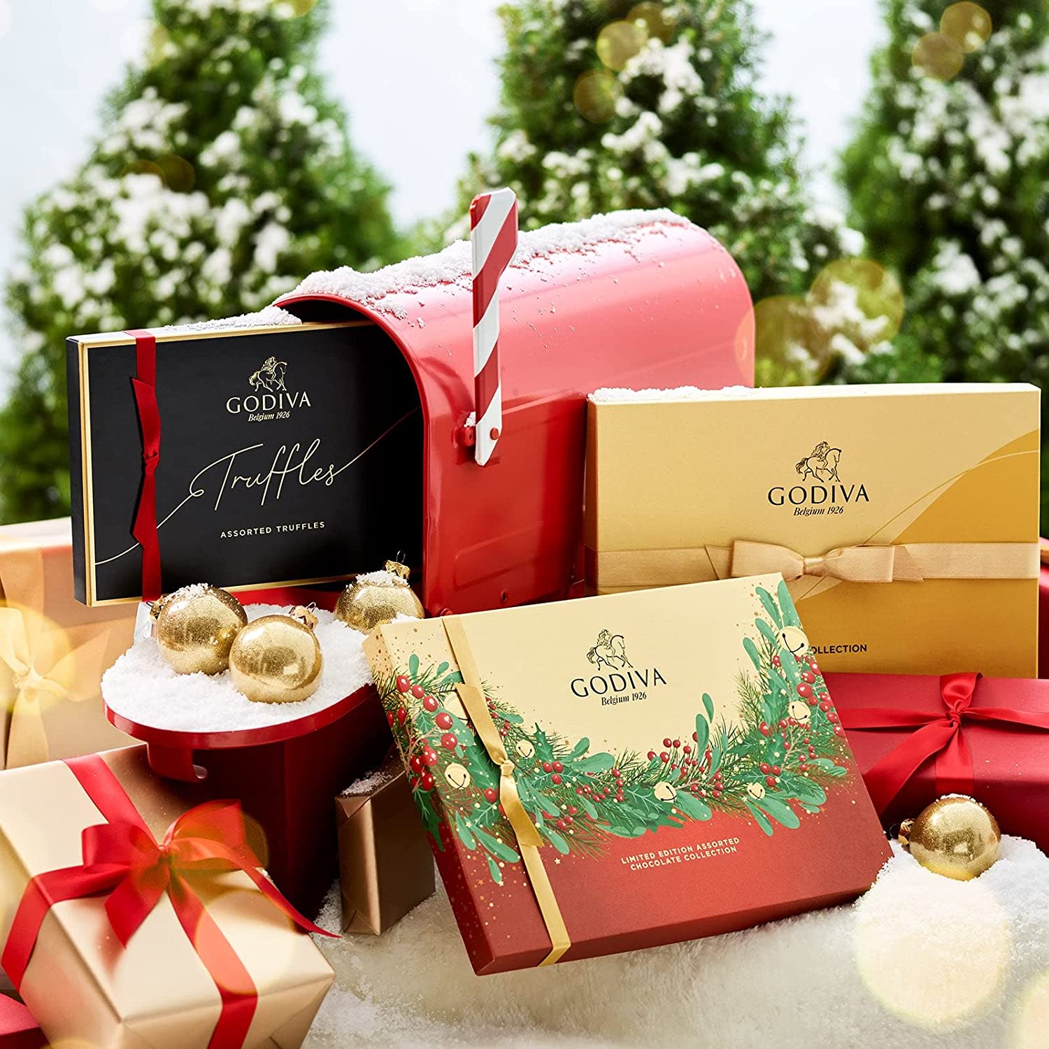 Chocolate GODIVA Limited Edition Assorted Chocolate Holiday  : Hộp quà tặng phiên bản giới hạn 19 cái