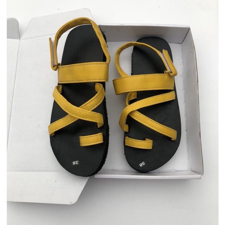 sandal đồng nai xăng đan nam nữ ( đế đen quai vàng ) size từ 34 nữ đến 43 nam