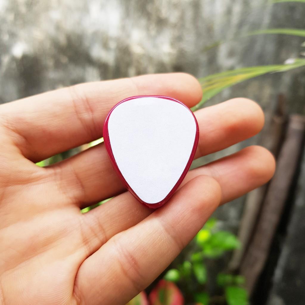 Hộp đựng Pick dán thùng đàn Guitar