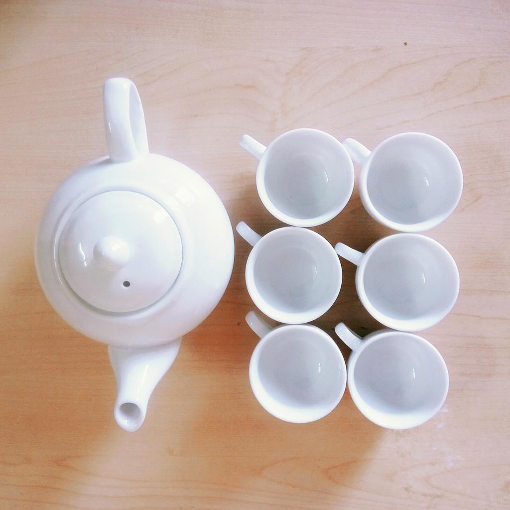 Bộ ấm trà dáng bẹt Bát Tràng cỡ nhỡ dung tích ~450 ml, chén có tai