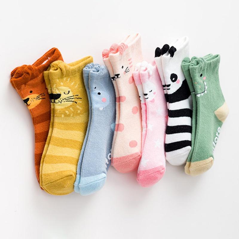 Vớ cotton dài chống trượt họa tiết hoạt hình cho bé gái