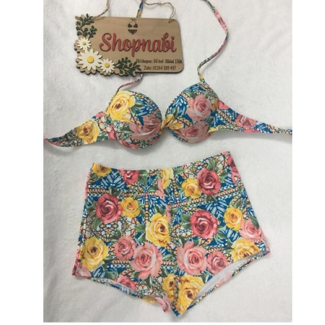Bikini hoa hồng nâng ngực