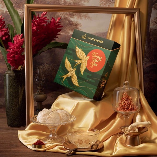 Thượng Vy Yến biển Đông trùng hạ thảo 1