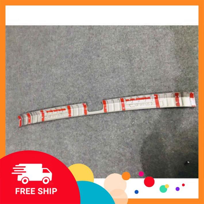 Full bộ ốp bậc cốp trong, ngoài dành cho xe TOYOTA CAMRY 2019-2020 mẫu titan- ốp chống xước bậc cốp sau xe ô tô