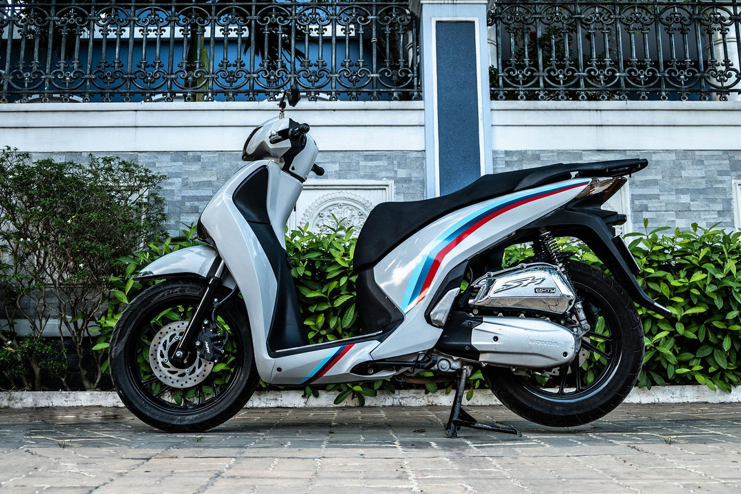 Tem rời SH 150i Red Blue Lighting
