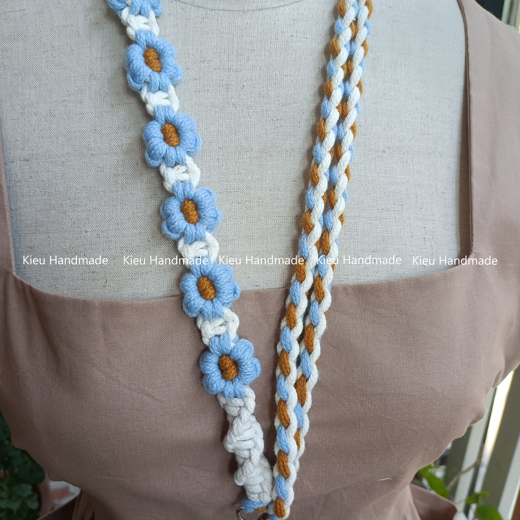 Dây đeo Thẻ, điện thoại  họa tiết hoa cúc dễ thương handmade [ TẶNG KẸP ĐIỆN THOẠI