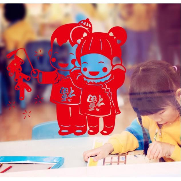 Decal trang trí tết - Cô Cậu chơi p.h.a.o nổ cột tóc