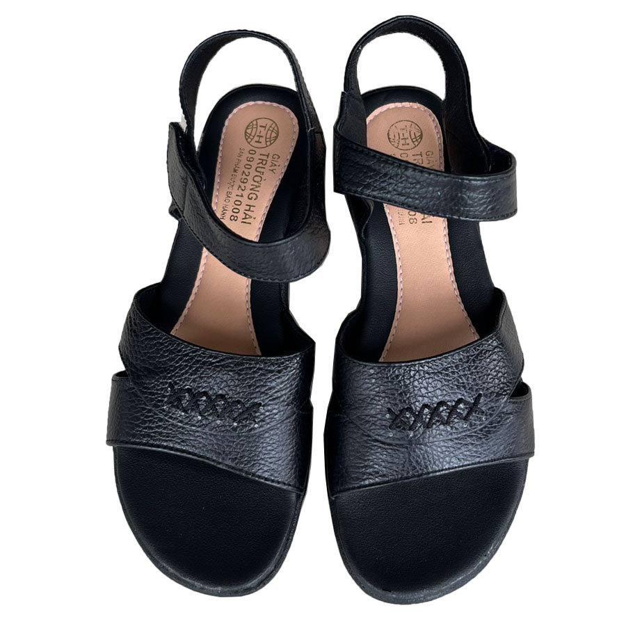 Hình ảnh Giày sandal nữ đế bằng 4cm da bò thật màu đen Trường hải SD135