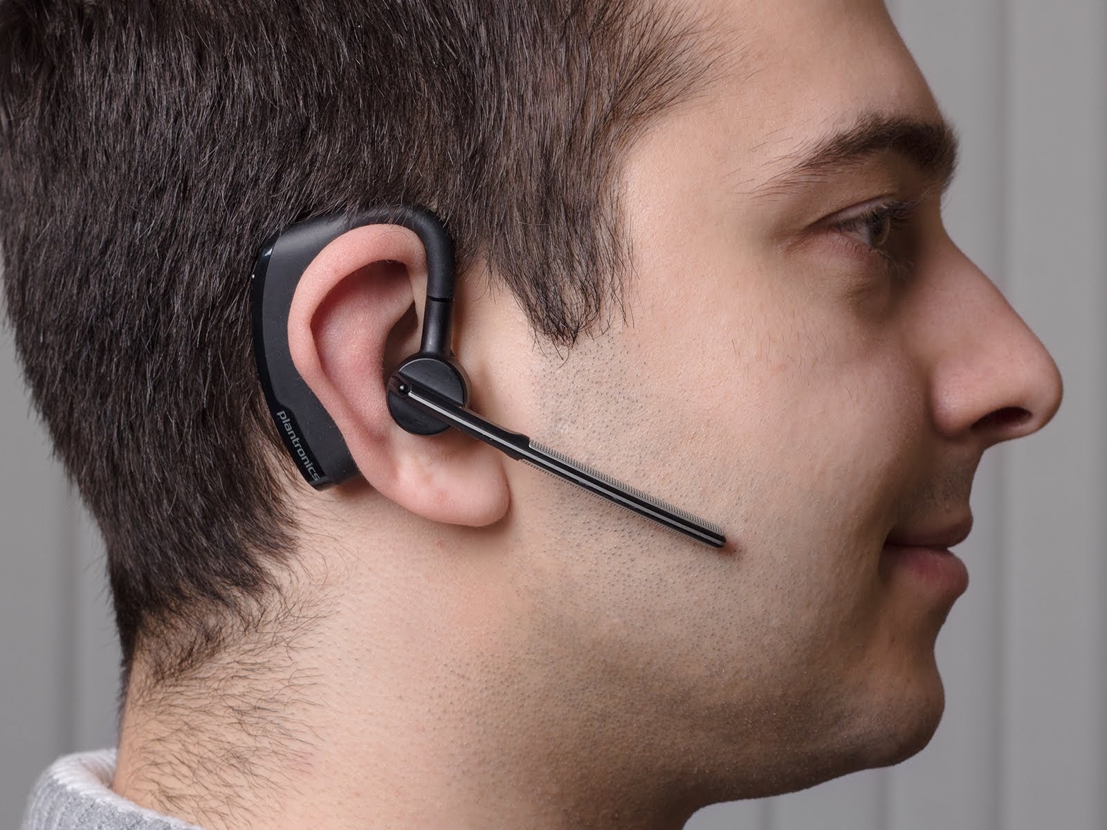 [Tặng áo khoác nam trị giá 250k] Tai Nghe Không Dây Nhét Tai, Bluetooth, Có Mic Khử Tiếng Ồn Poly Plantronics Voyager Legend  - Hàng chính hãng