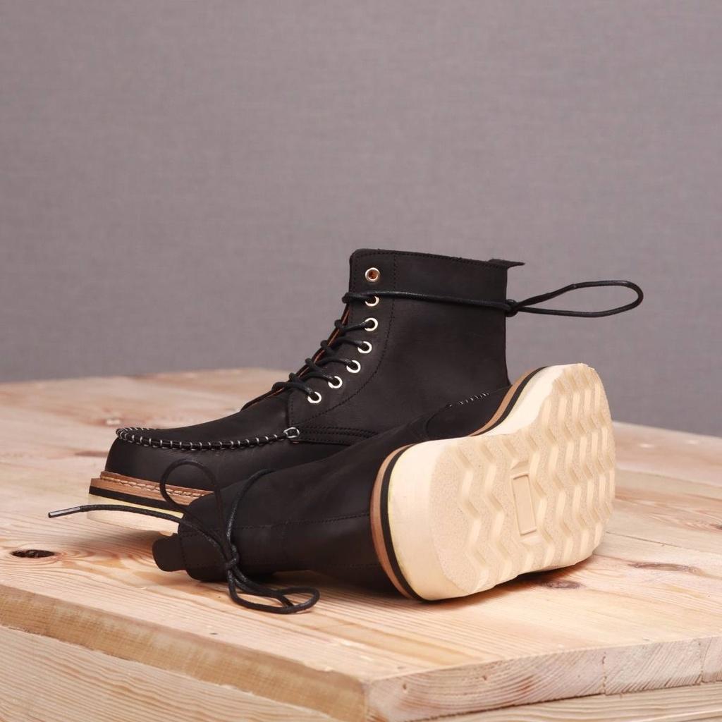 Giày Boots nam Moctoe da bò sáp Đen (Moctoe Đen) phong cách bụi bặm Lucas Shoes, bảo hành 1 năm