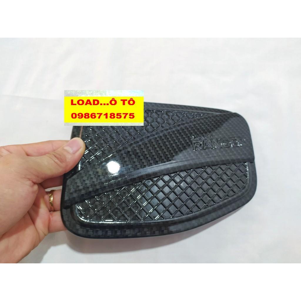 Ốp Nắp Xăng Xe Ford Ranger 2022-2016 Vân Carbon Cao Cấp
