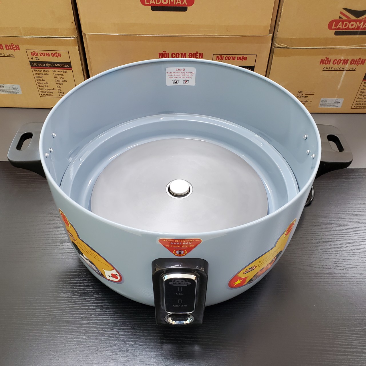 Nồi cơm điện công nghiệp 8.5L Ladomax có vỉ inox chống nấu cơm cháy, dùng cho quán cơm, nhà xưởng, căn tin-Hàng chính hãng