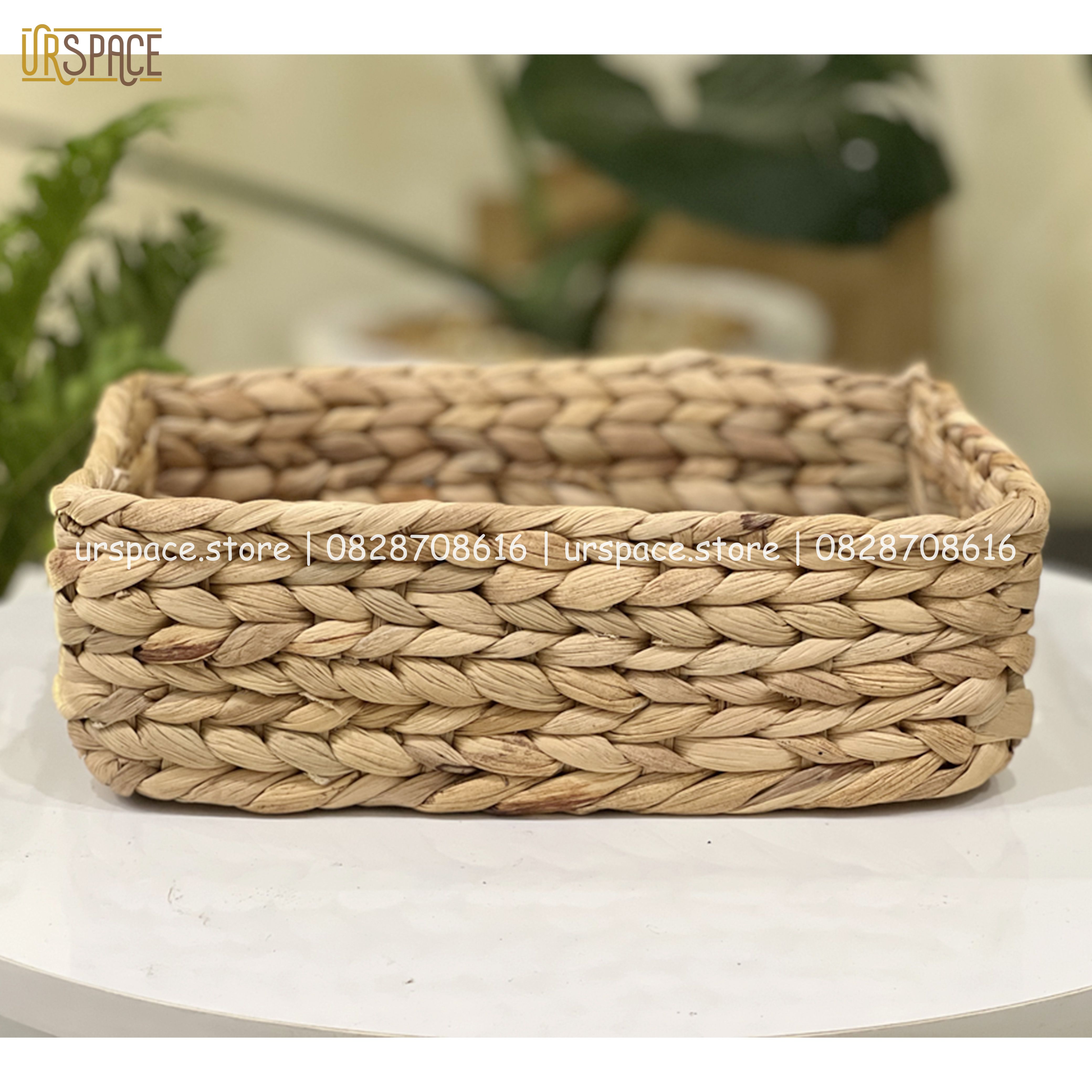 Giỏ đựng trái cây, bánh kẹo bằng lục bình thân thiện môi trường/ Hand-woven hyacinth storage tray