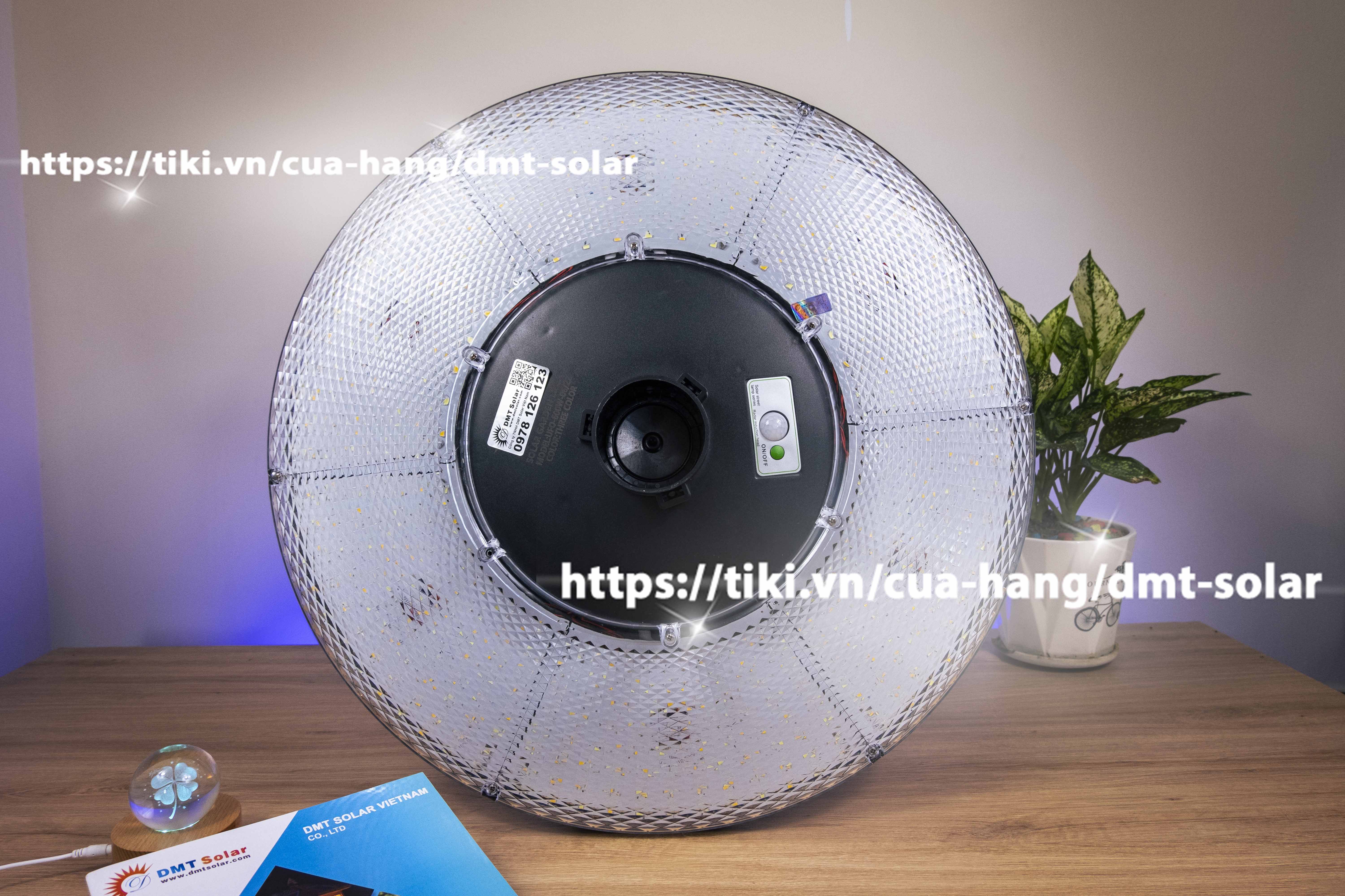 Đèn đĩa bay UFO kim cương năng lượng mặt trời 3 màu ánh sáng