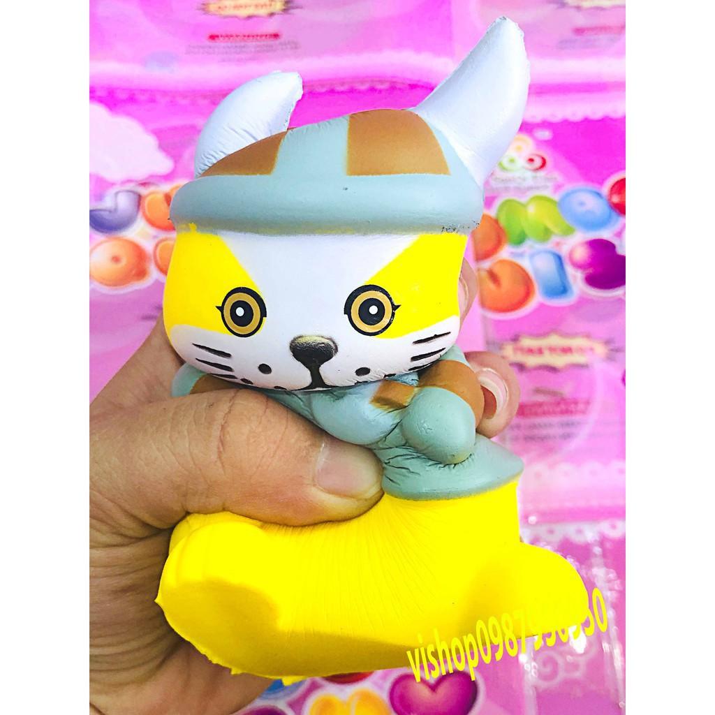 SQUISHY MÈO CẦM RÌU (thaolinh950)