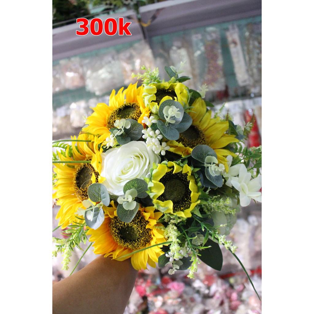 Hoa cầm tay cô dâu hướng dương