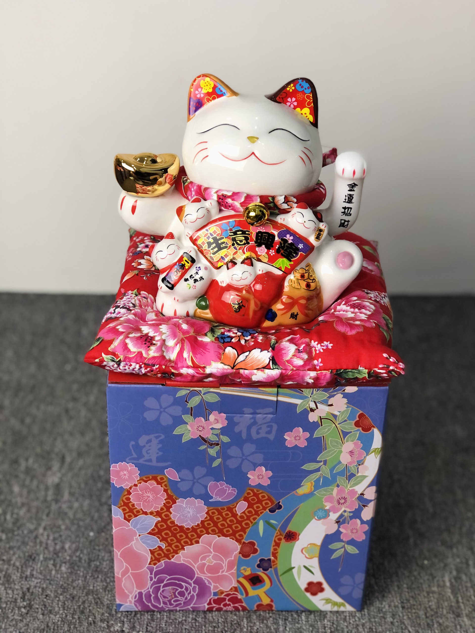 Mèo Thần Tài Phú Quý - Gốm sứ Nhật cao cấp - 16cm - HCM
