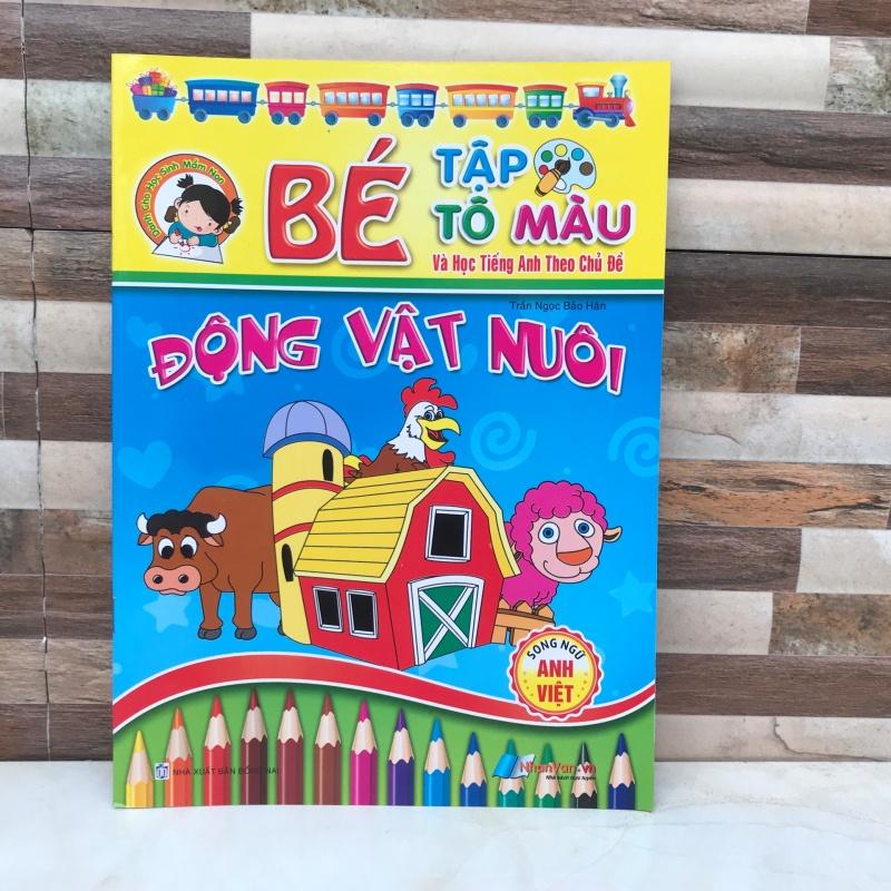 Bé tập tô màu theo các chủ đề