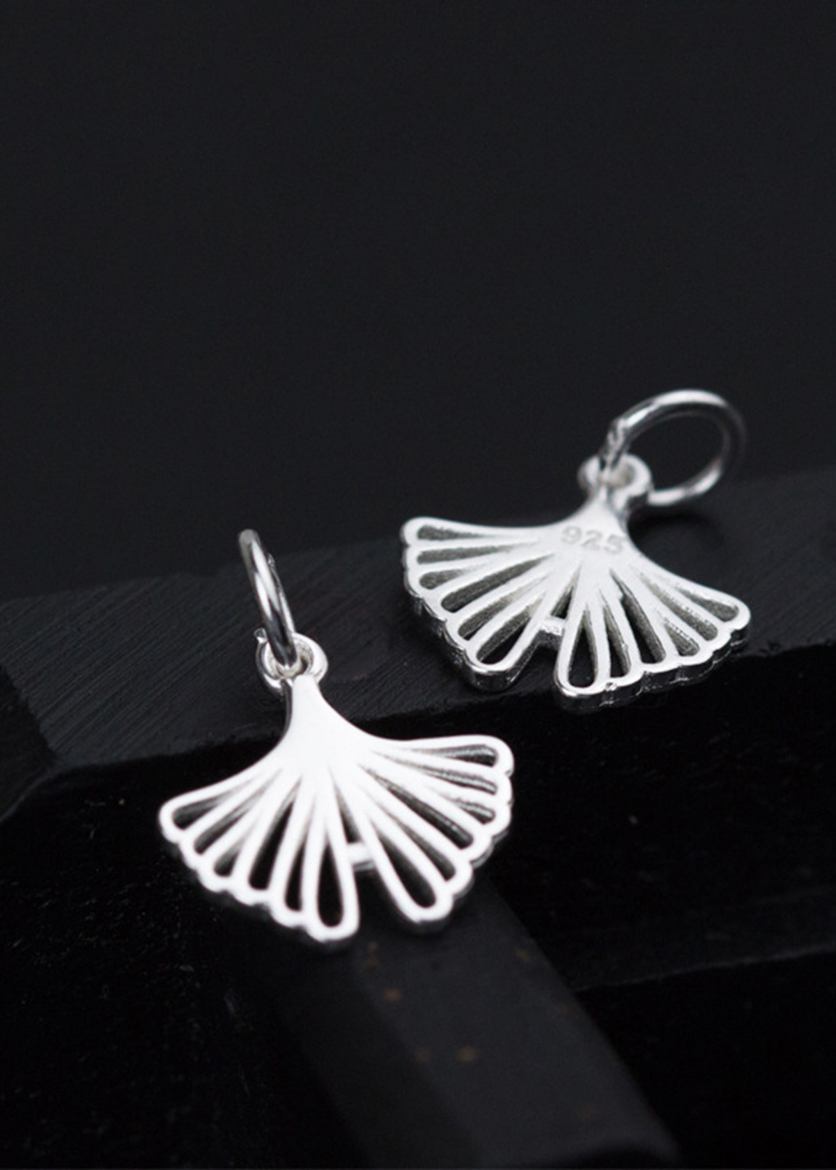 Combo 5 cái charm bạc hình đuôi cá treo - Ngọc Quý Gemstones